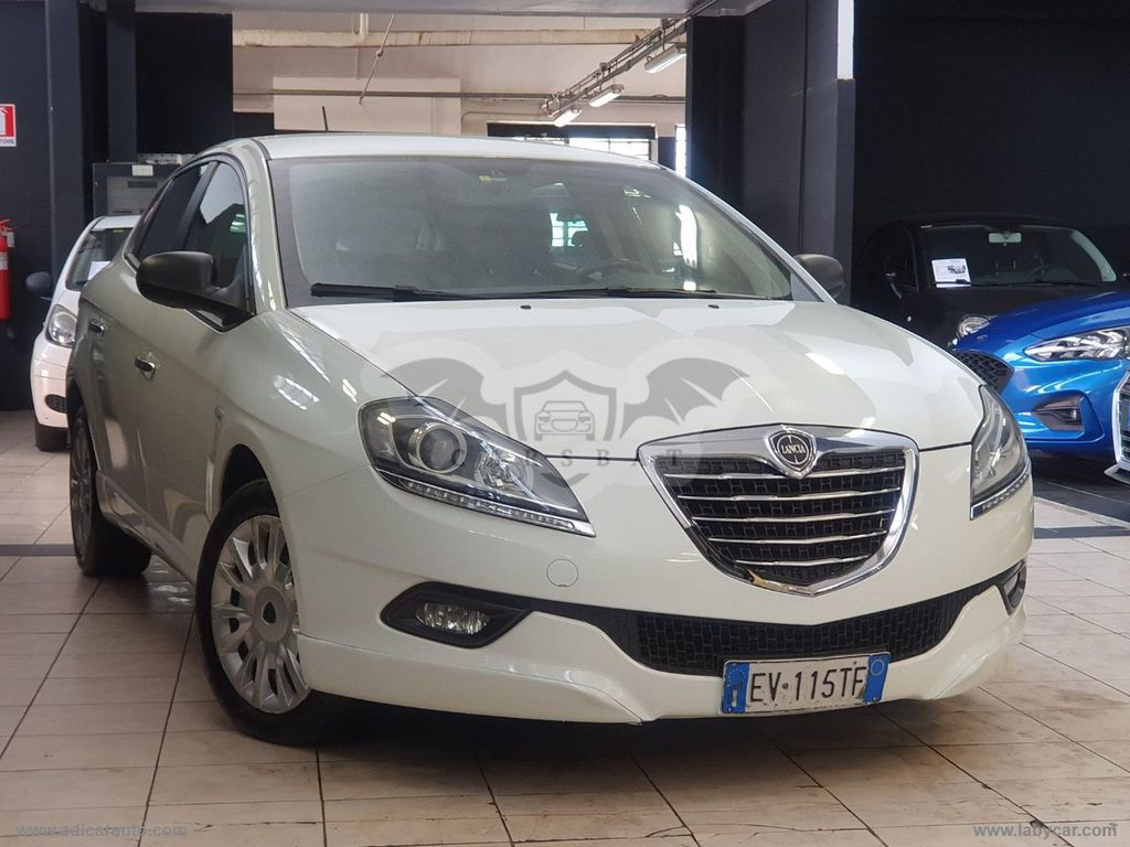 Lancia Delta 2014