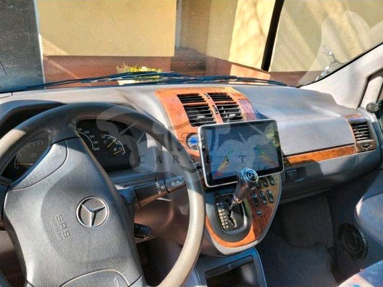 Mercedes-Benz V 220 2002