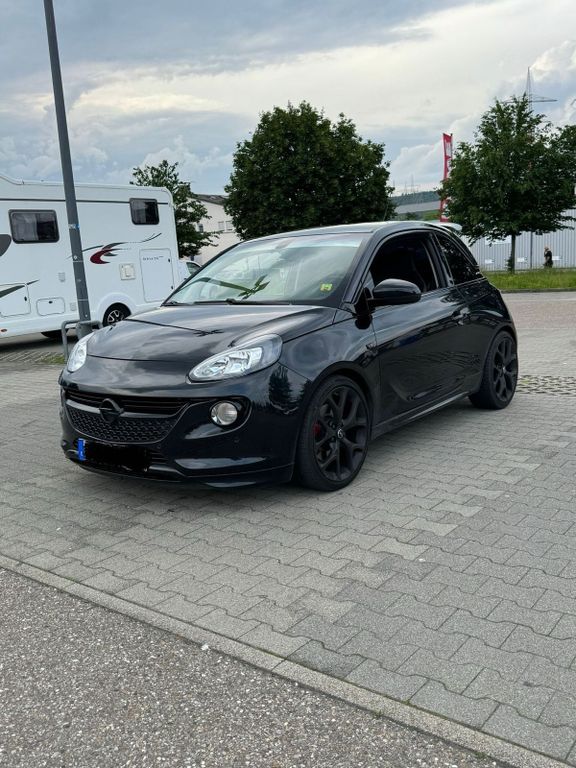 Opel Adam 2016