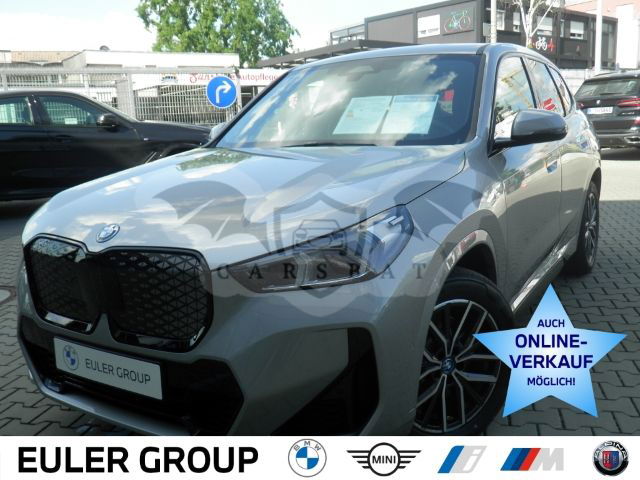 BMW iX1 2024