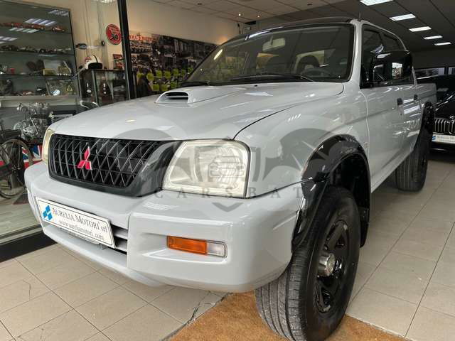 Mitsubishi L200 2002