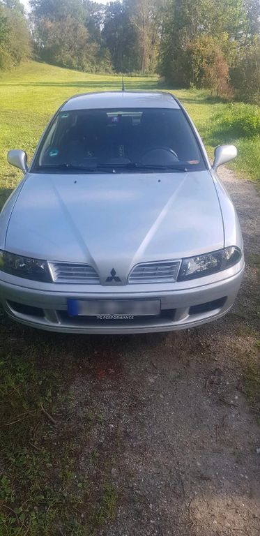 Mitsubishi Carisma 2004