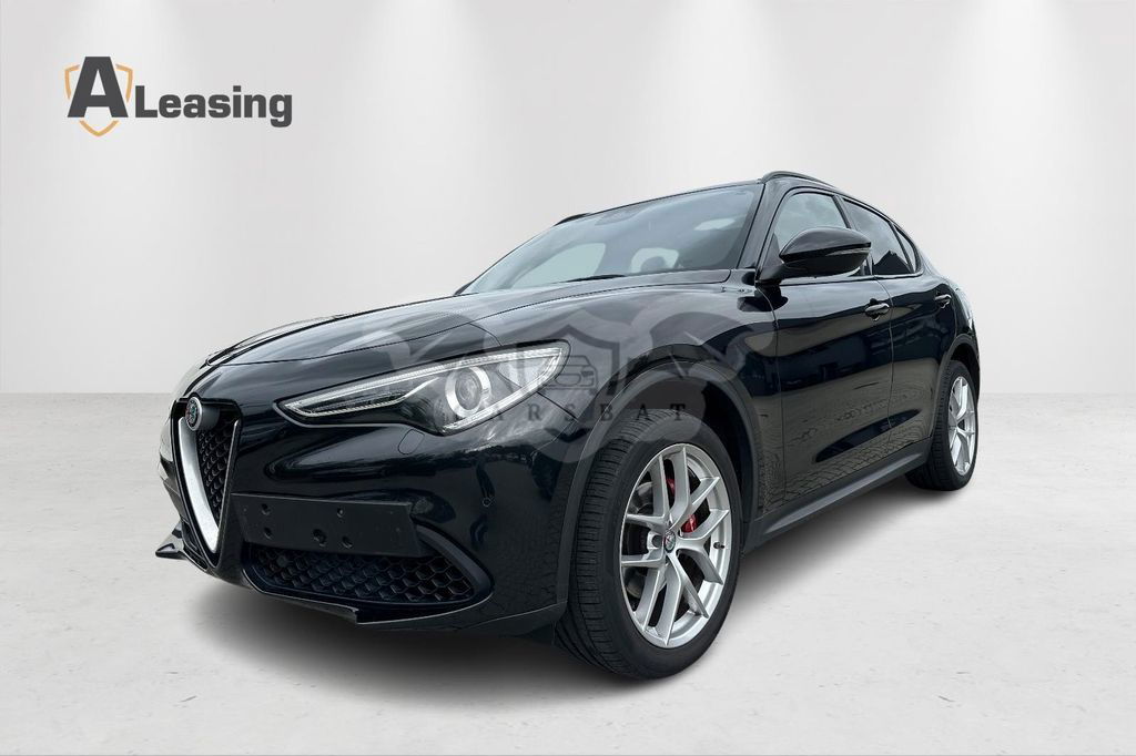 Alfa Romeo Stelvio 2017