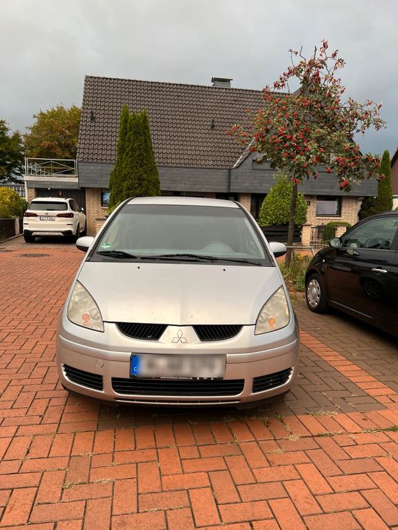 Mitsubishi Colt 2004