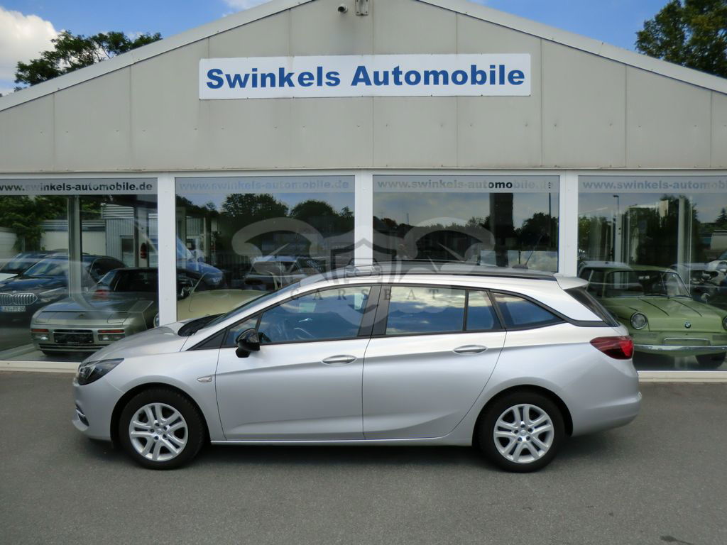 Opel Astra 2021