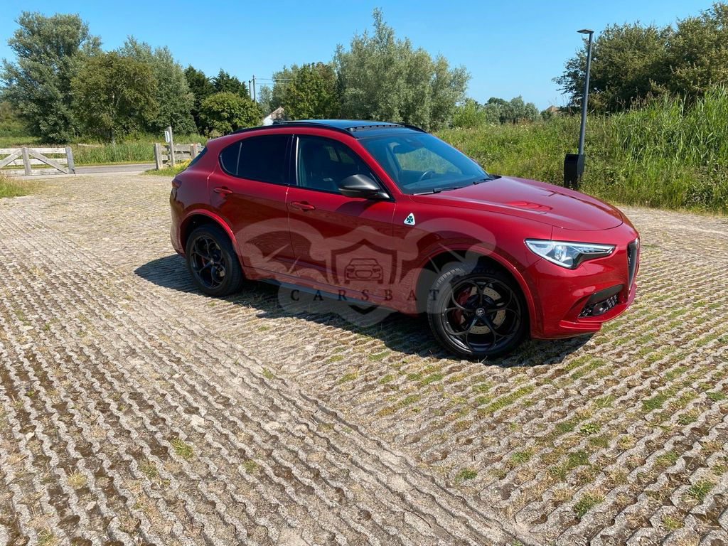 Alfa Romeo Stelvio 2017