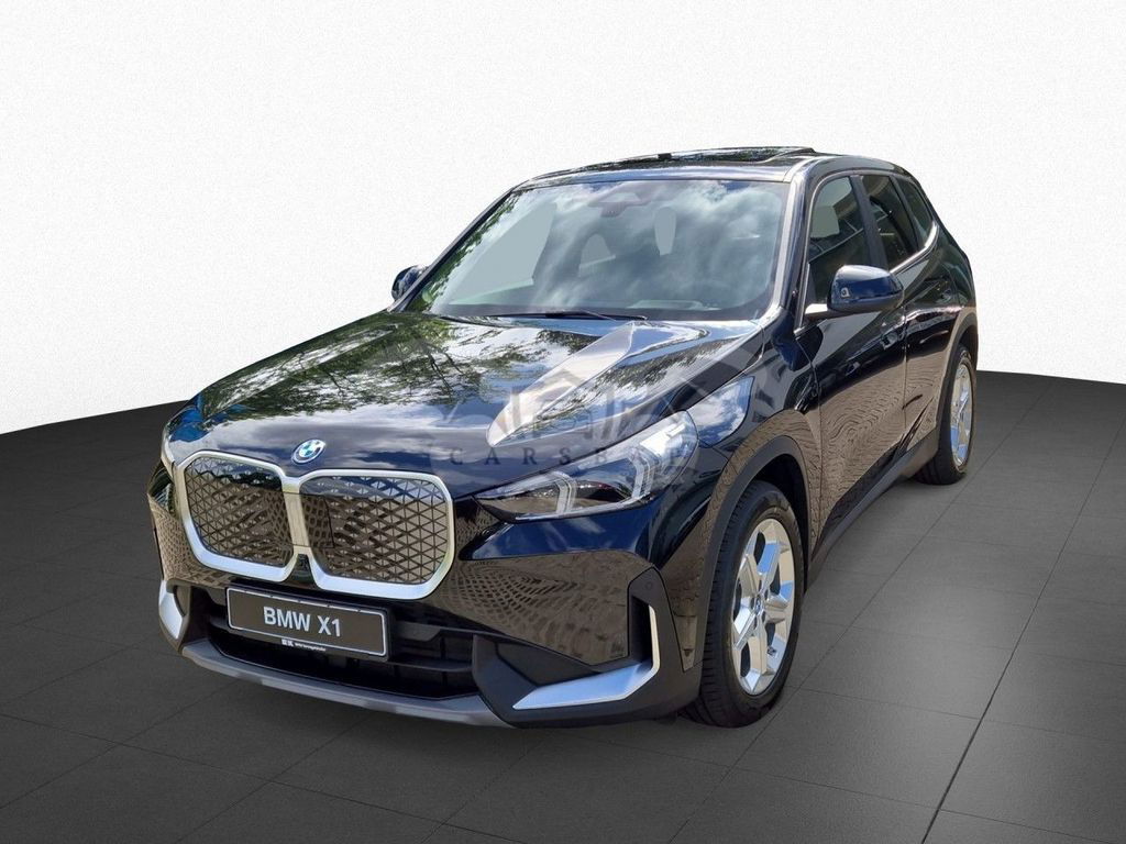 BMW iX1 2024