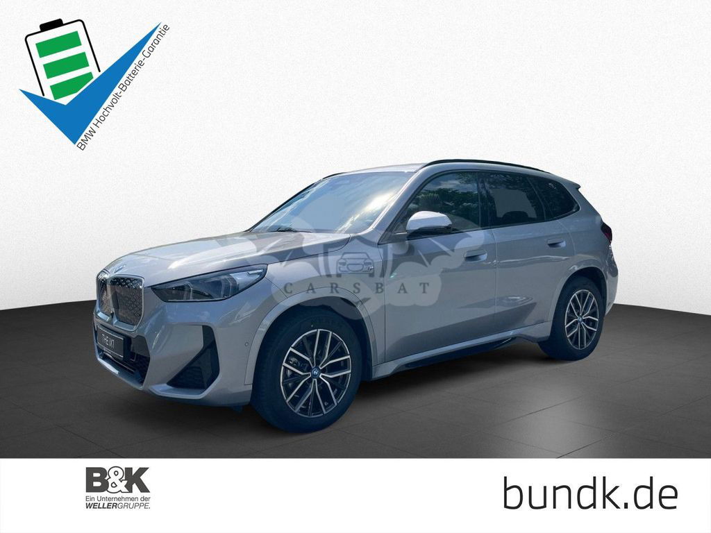 BMW iX1 2024