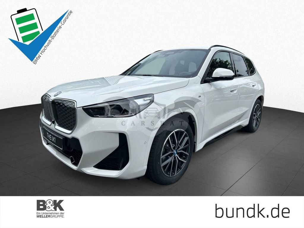 BMW iX1 2024