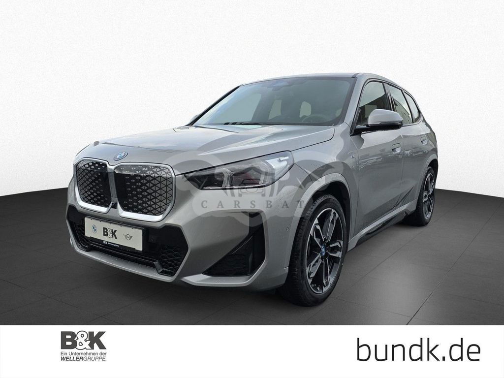 BMW iX1 2024