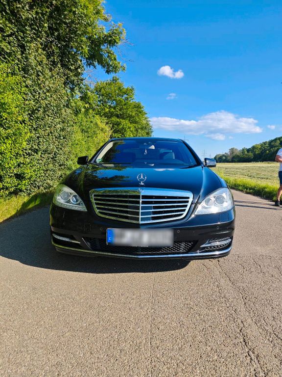 Mercedes-Benz 350 2011