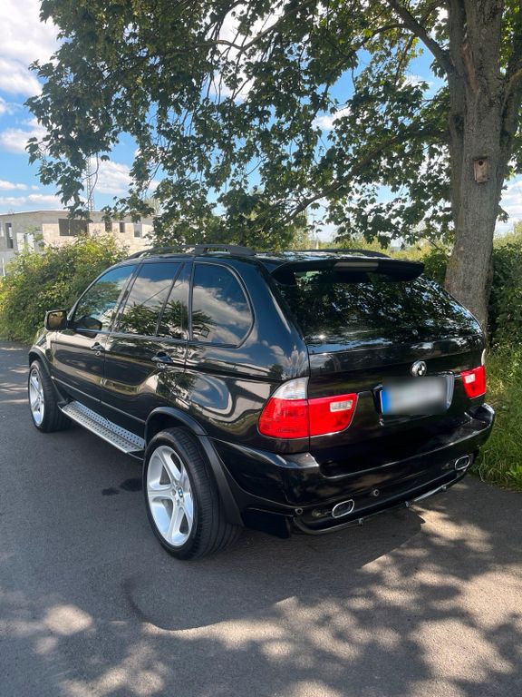 BMW M5 2003