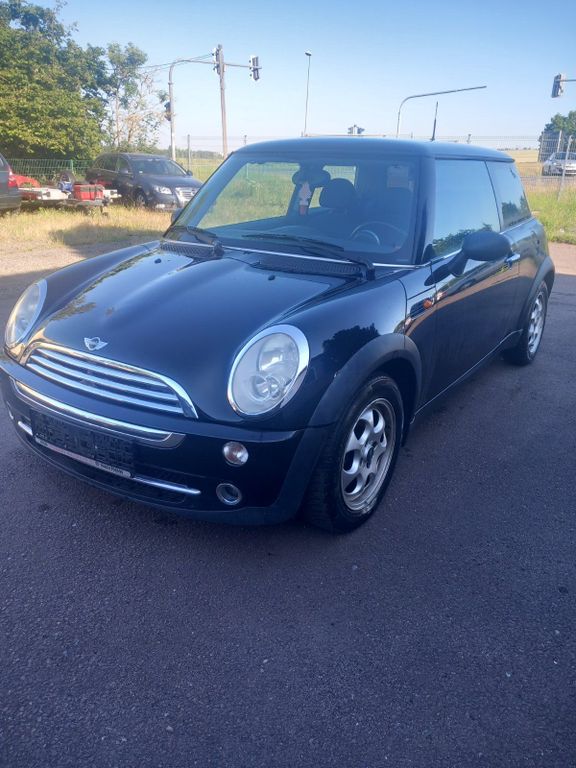 Mini One 2005