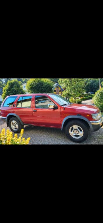 Nissan Pathfinder 1998