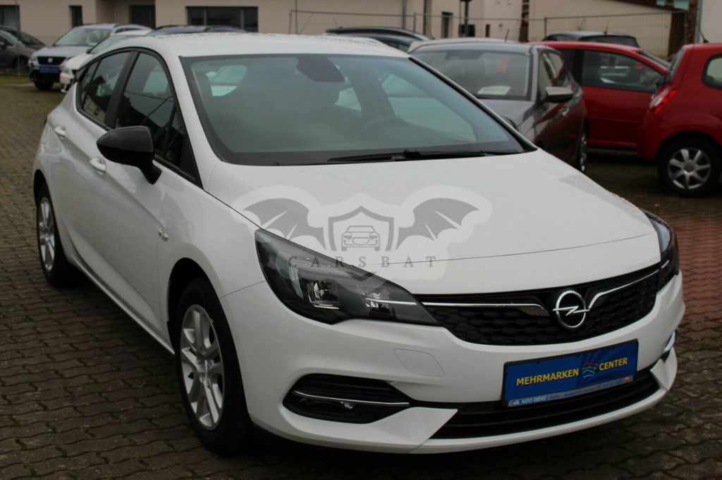 Opel Astra 2021