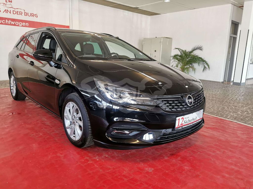 Opel Astra 2022