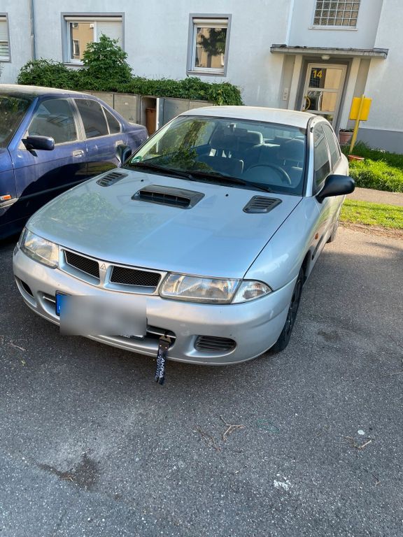 Mitsubishi Carisma 1996