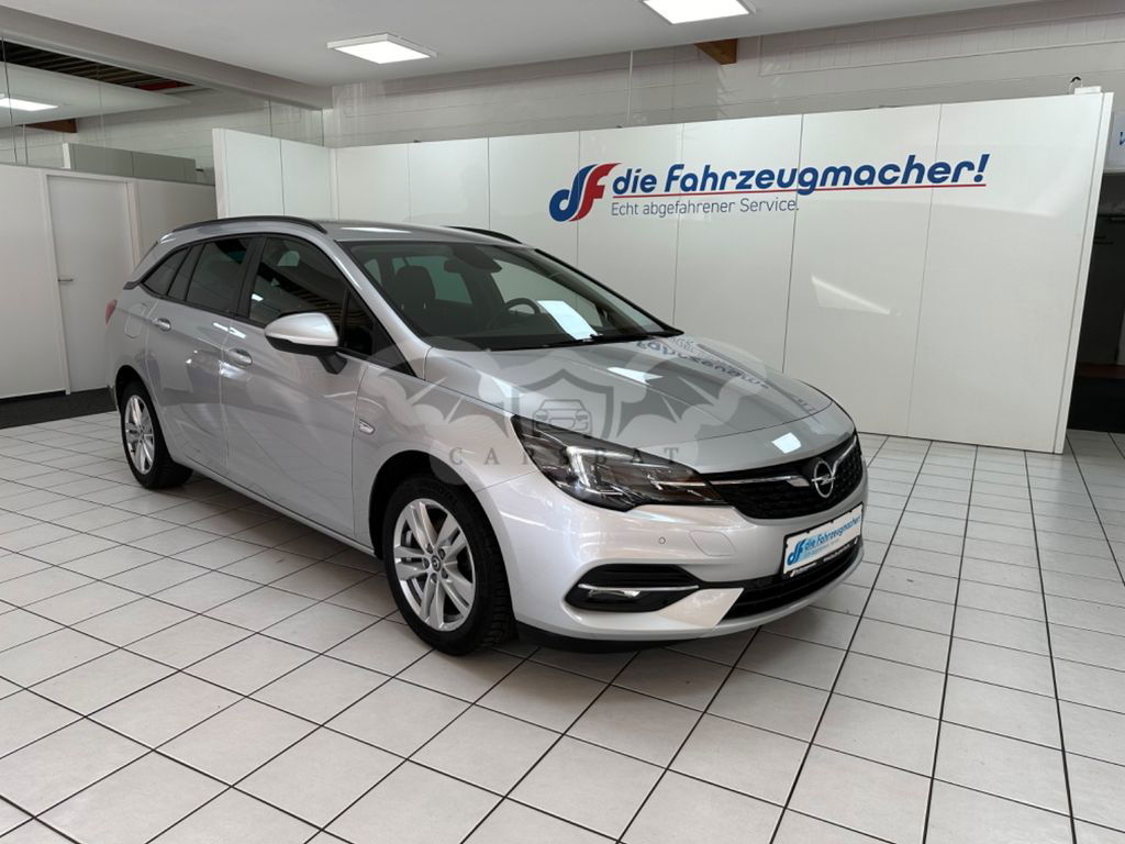 Opel Astra 2021