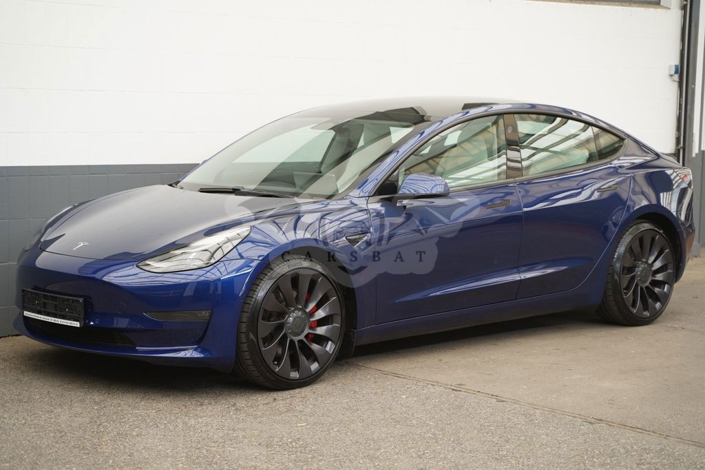 Tesla Model 3 2021
