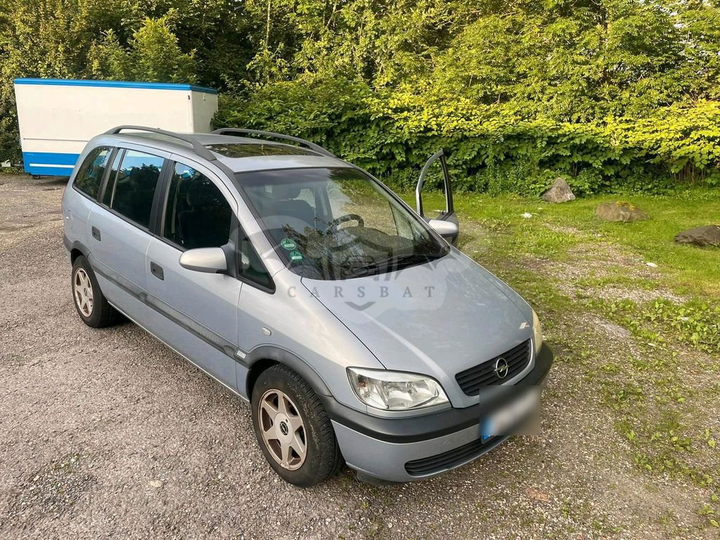 Opel Zafira 2021