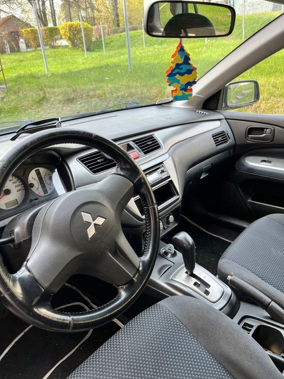Mitsubishi Outlander 2006