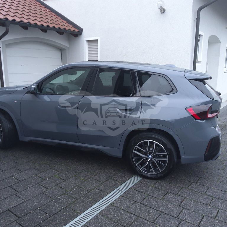 BMW iX1 2023