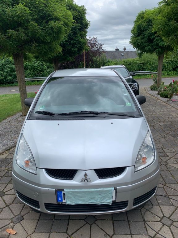 Mitsubishi Colt 2004