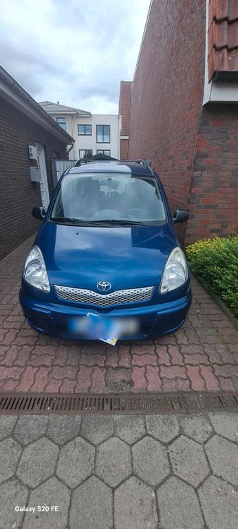 Toyota Verso 2004
