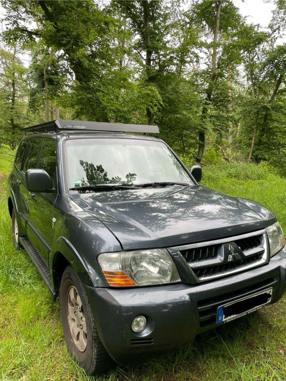 Mitsubishi Pajero 2006