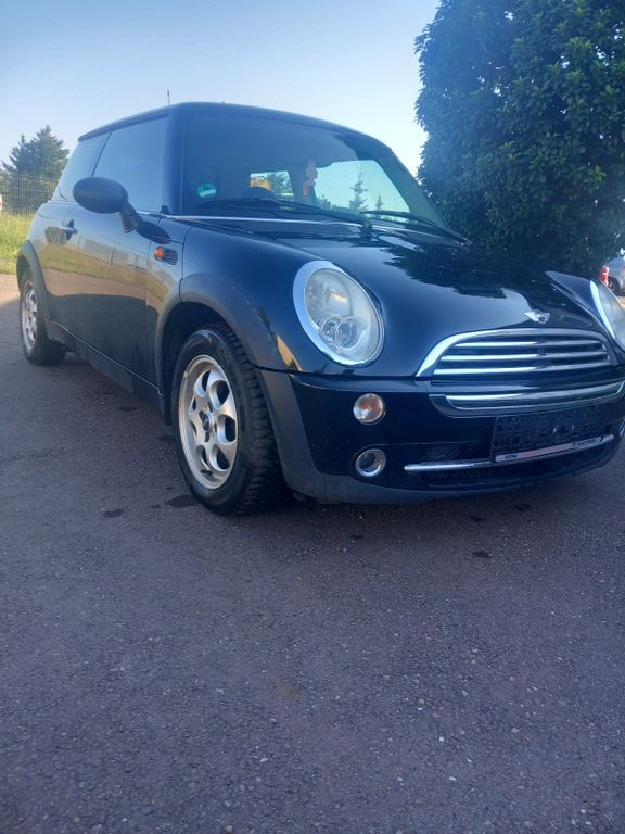 Mini One 2005