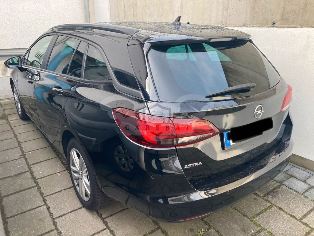 Opel Astra 2021