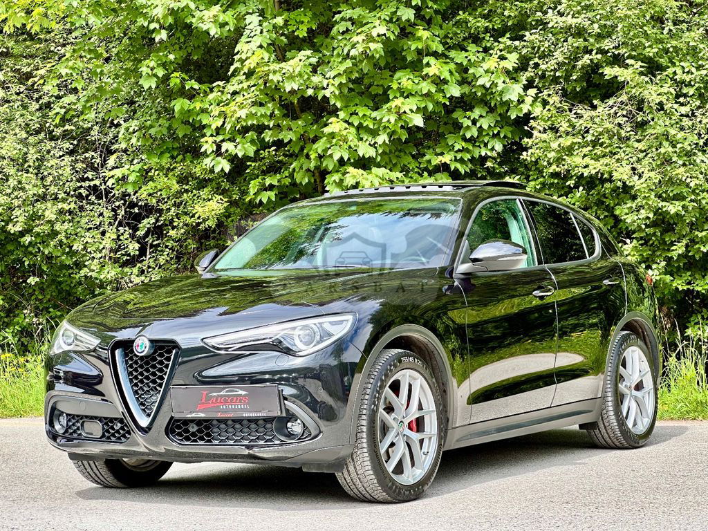 Alfa Romeo Stelvio 2017