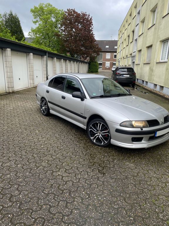 Mitsubishi Carisma 2003