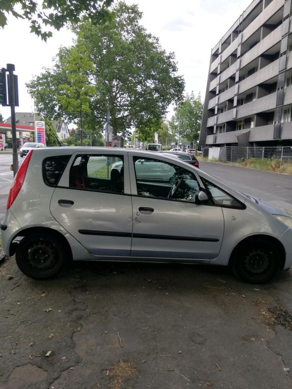 Mitsubishi Colt 2004