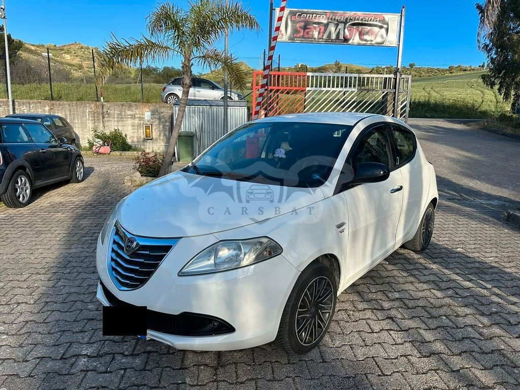 Lancia Ypsilon 2012