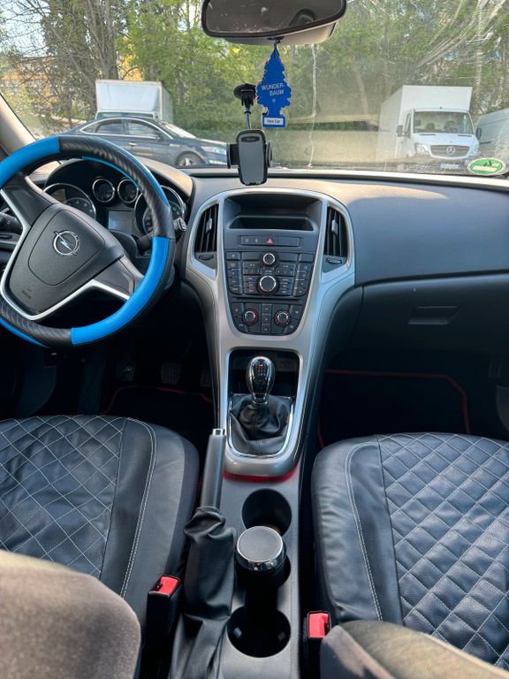 Opel Astra 2023