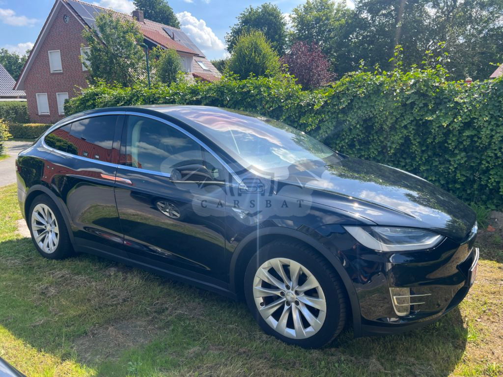 Tesla Model X 2016