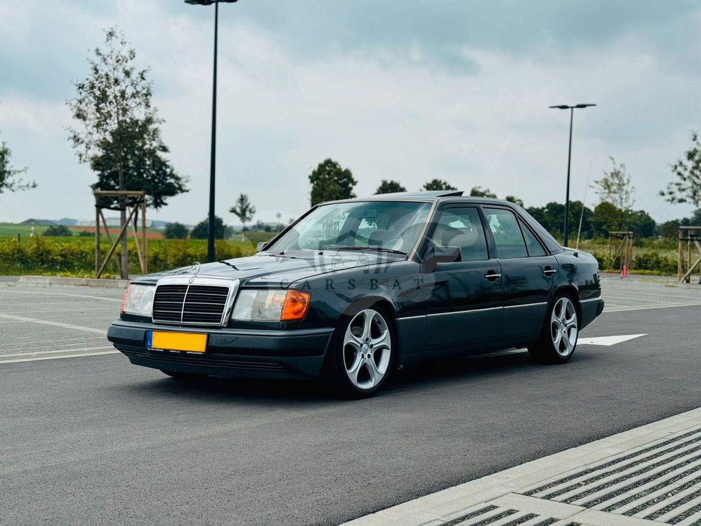 Mercedes-Benz 250 1992