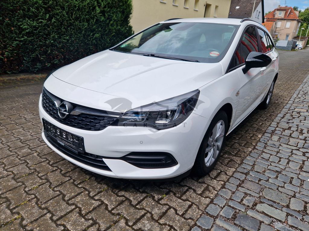 Opel Astra 2021