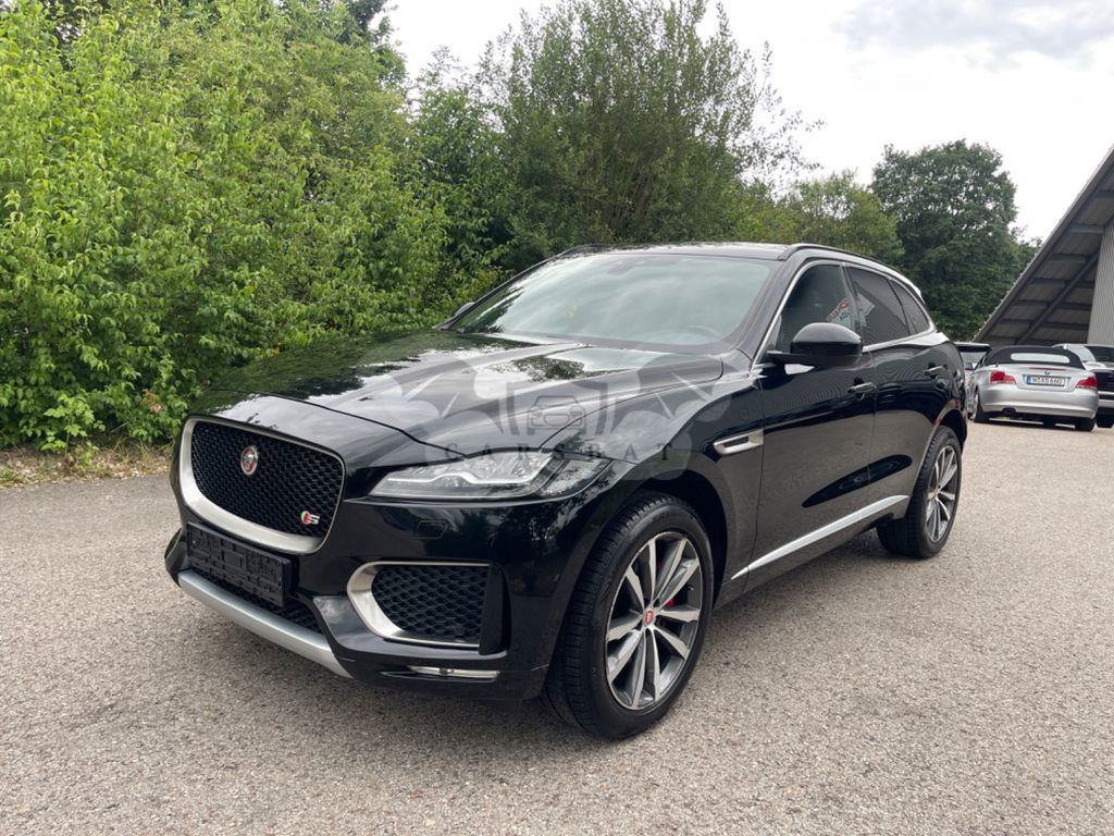 Jaguar F-Pace 2016