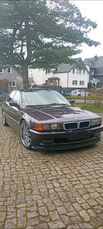 BMW i7 1996