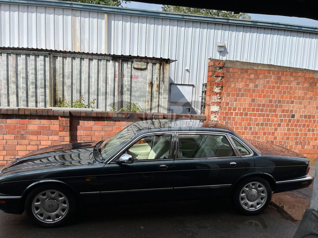 Jaguar Daimler 1998