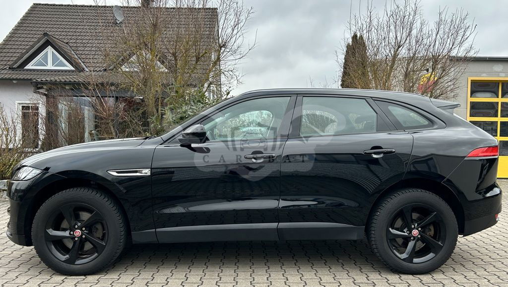 Jaguar F-Pace 2016