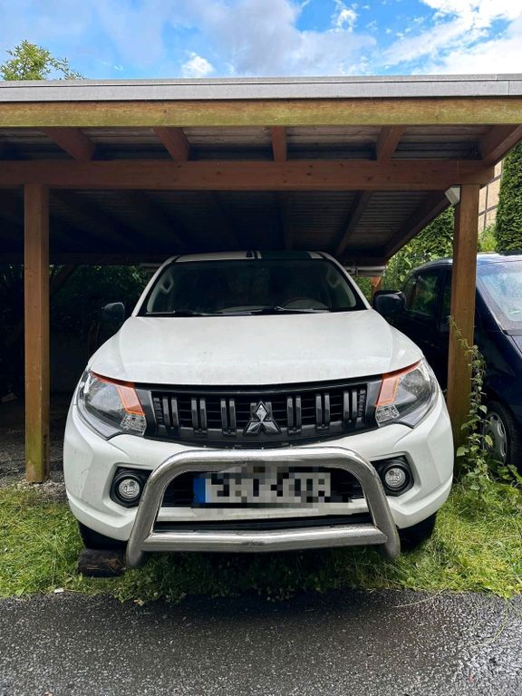 Mitsubishi L200 2016