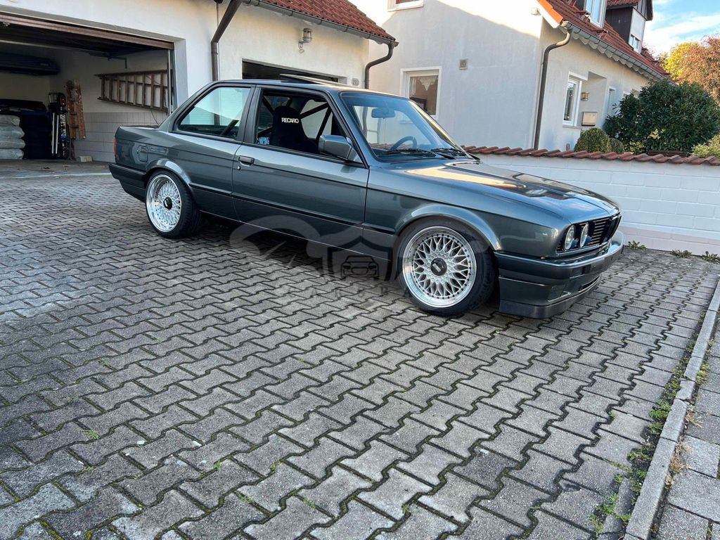 BMW M5 1990