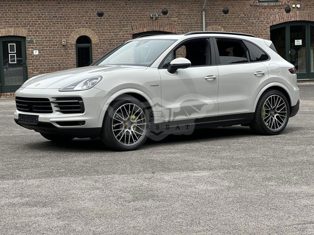 Porsche Cayenne 2022