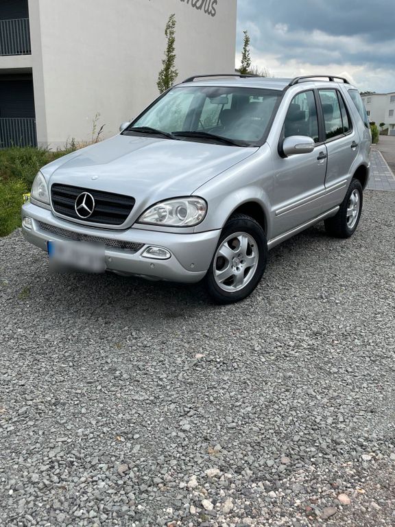 Mercedes-Benz ML 270 2003