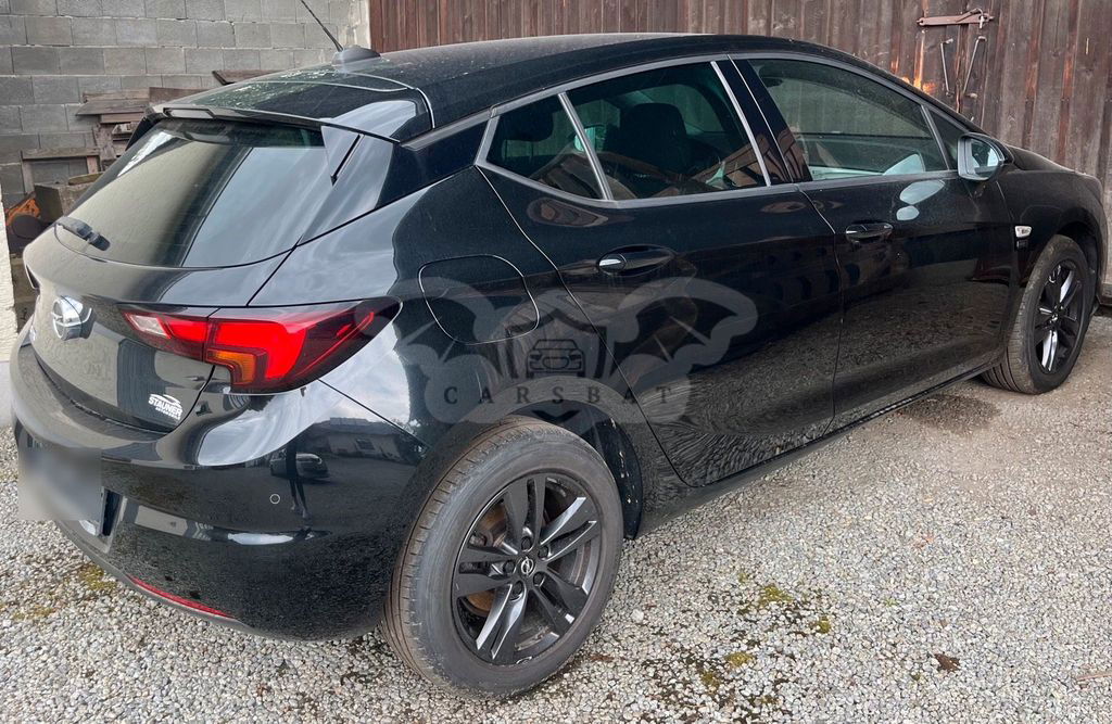 Opel Astra 2021