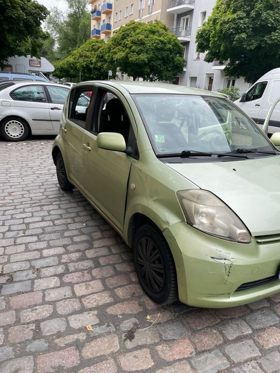 Daihatsu Sirion 2005