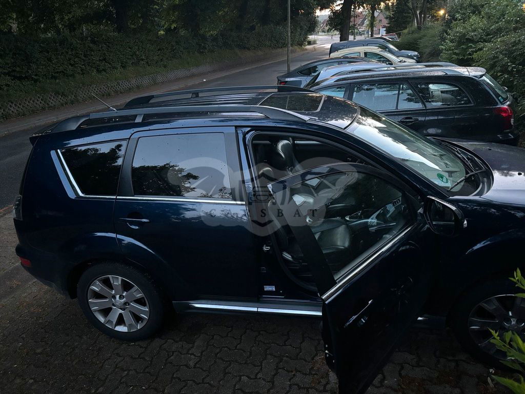 Mitsubishi Outlander 2011